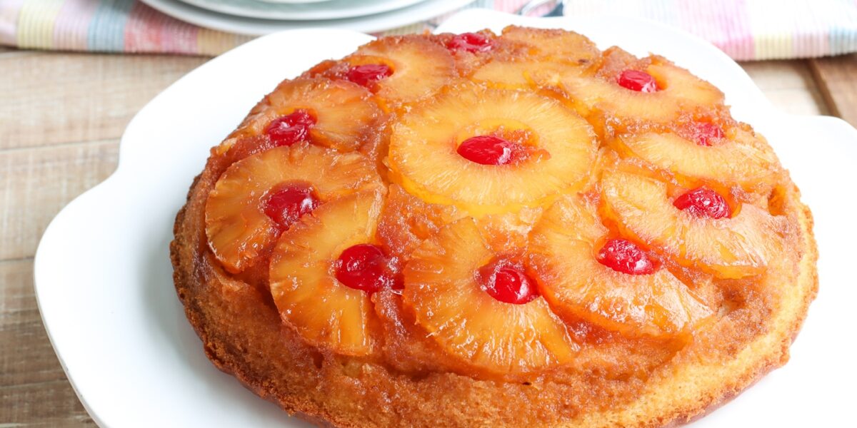 Classic Pineapple upside-down cake