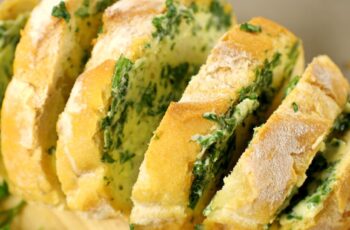 Pão de Ervas Caseiro