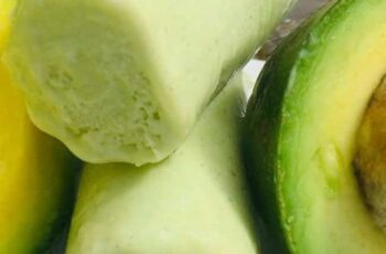 Geladinho de Abacate com Leite Condensado