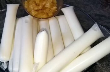 Geladinho de Abacaxi com Coco